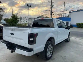 Ford f150 xlt 4x4 2018