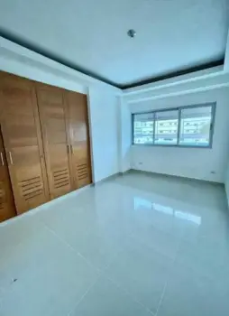 Apartamento en venta en el renacimiento.