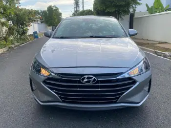 Hyundai elantra 2020