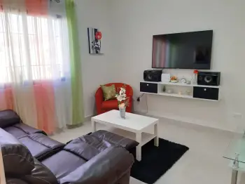 Alquilo casa con jacuzzi privado de 2 niveles en ciudad modelo av. jac