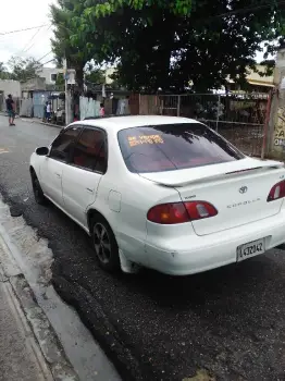 Toyota corolla 2001 de oportunidad