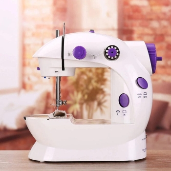 Mini máquina de coser  en santo domingo norte