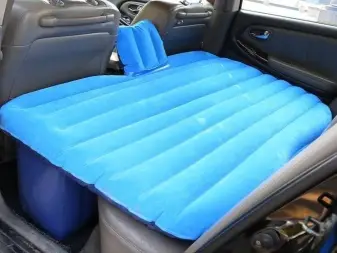 Cama para carro  en santo domingo norte