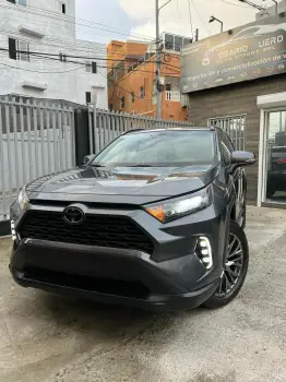 Toyota rav4 le plus 2021