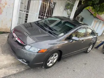 Honda civic lx 2010 en peravia