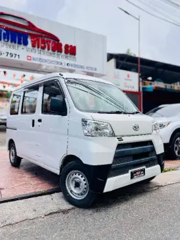 Daihatsu hijet 2019