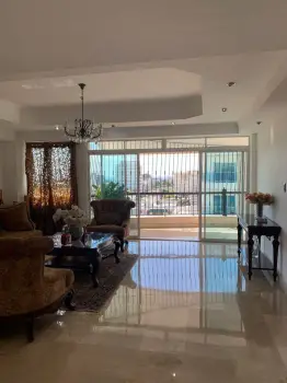 Deleite al despertar desde mi 8vo piso con vista al mar!!