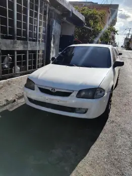Mazda  2001 gas/gasolina