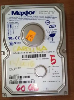 Juego de 5 discos duros hdd y memoria ram para computadores tipo deskt