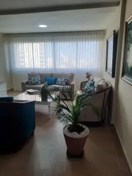 Apto amueblado en naco