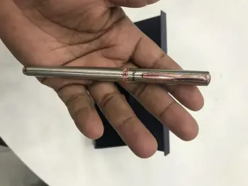 Pluma pentel