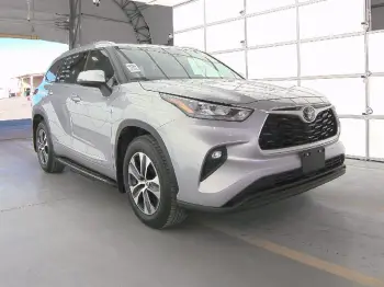 Toyota highlander xle awd 2020