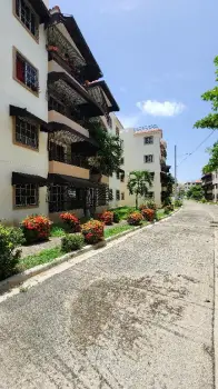 Alquiler de apartamento 1er nivel en prado oriental  santo domingo est