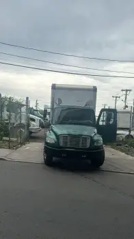 Servicios de transporte camion freightliner 26 pies