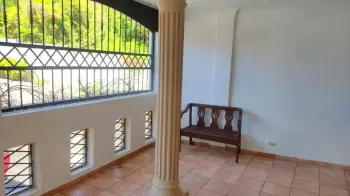 Casa en venta de dos niveles