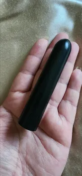 Masajeador femenino con forma de lapiz labial