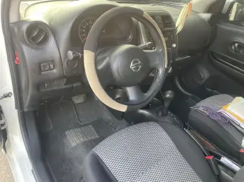 Nissan march 2015 unico dueño excelente condiciones.
