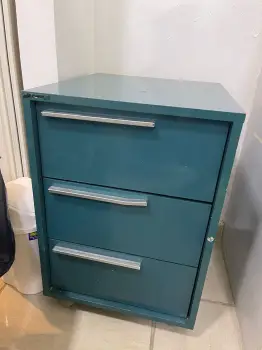 Mueble de oficina 3 gavetas