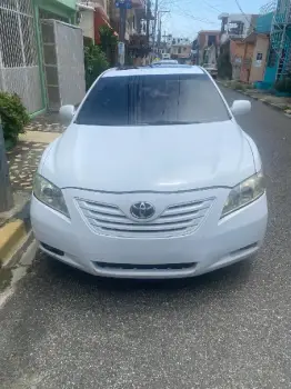 Vendo toyota camry blanco 2007 en santo domingo dn