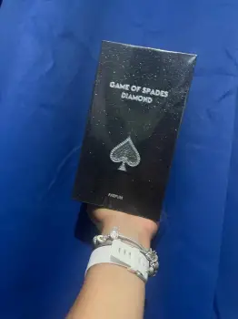 Jo milano game of spades