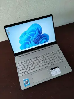 Laptop hp 15 touch core i5-10th gen 256gb ssd 16gb ram windows 10 inte