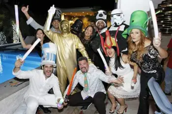 Palitos led foam party.