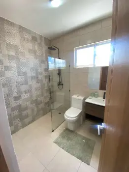 Villas en punta cana de dos niveles y tres habitaciones