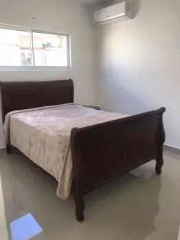 Se vende casa semi amueblada ciudad del sol