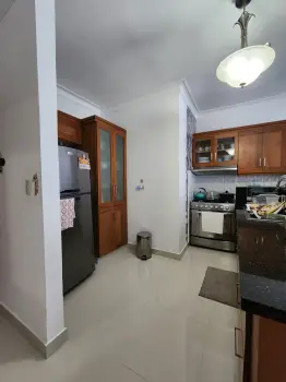 Alquilo apartamento amuebaldo 3er piso en el millón