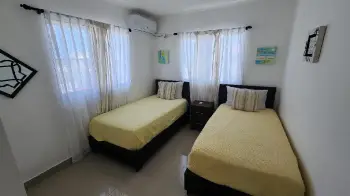 Apartamento en punta cana 3er piso amueblado res cerrado con area soci
