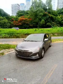 Se vende hyundai elantra 2019 en excelente estado!