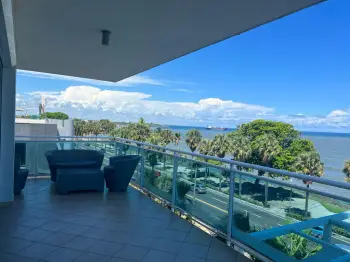 Amplio apartamento con terraza y finamente amueblado en gazcue!