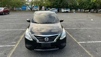Nissan versa sv 2016