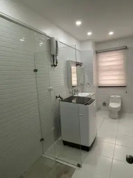 apartamento frente al mar caribe ubicado en costa azul.