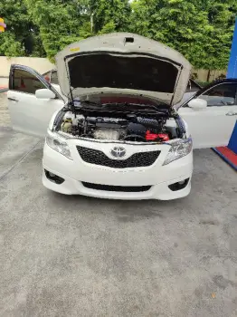 Se vende toyota camry en la vega