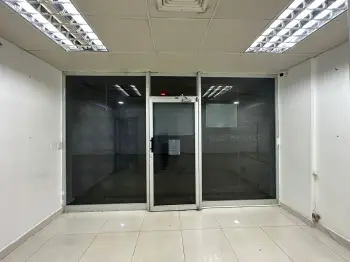 local para oficina call center consulturio etc!. en malecon center