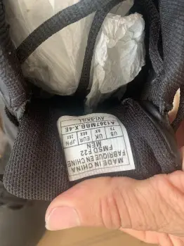 Tenis avía nuevo en su caja