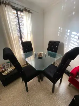 Muebles comedor lámpara espejo televisor