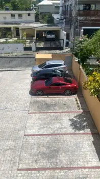 Vendo apartamento en arroyo hondo por el supermercado nacional