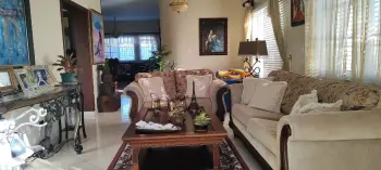 Vendo hermosa y amplía casa en la jacobo majluta.