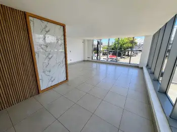 Alquiler de local comercial plaza prado sur