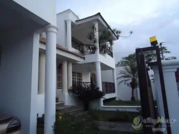 Hermosa casa en venta urbanizaciÓn thomen santiago