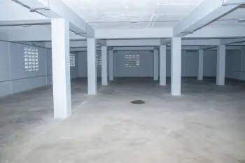 Nave industrial en alquiler en la autopista 6 de noviembre