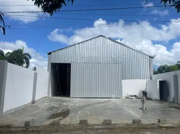 Nave industrial en alquiler en la jacobo majluta
