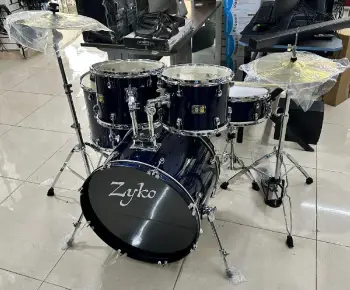 Bateria  musical de la marca zyco