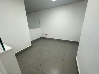 Amplios locales  de primer piso en el distrito nacional los restaurado