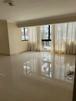 Apartamento en alquiler en bella vista de 3 habitaciones