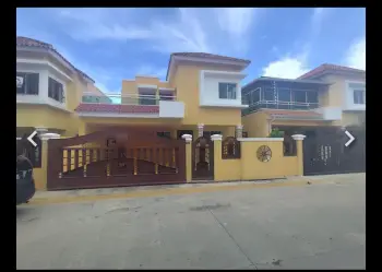 Se vende casa de 2 niveles 3 hab autopista de san isidro