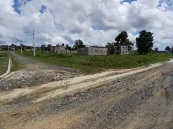 Solar de 135 metros listo  para construir en residencial de villa mell