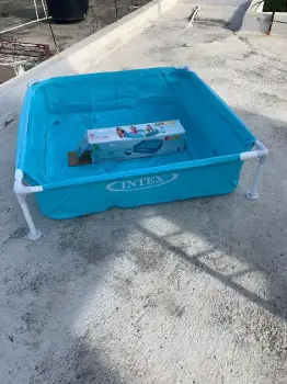 Piscina de tubo para niños